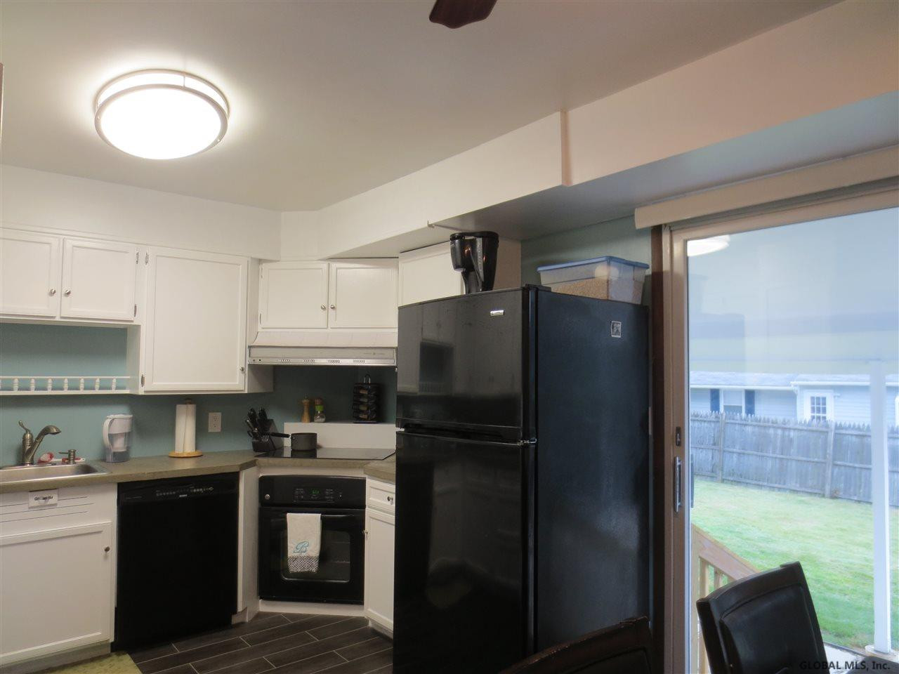 62 Hunting Road Colonie, NY 12205 - Photo 4 of 25 Photo 4