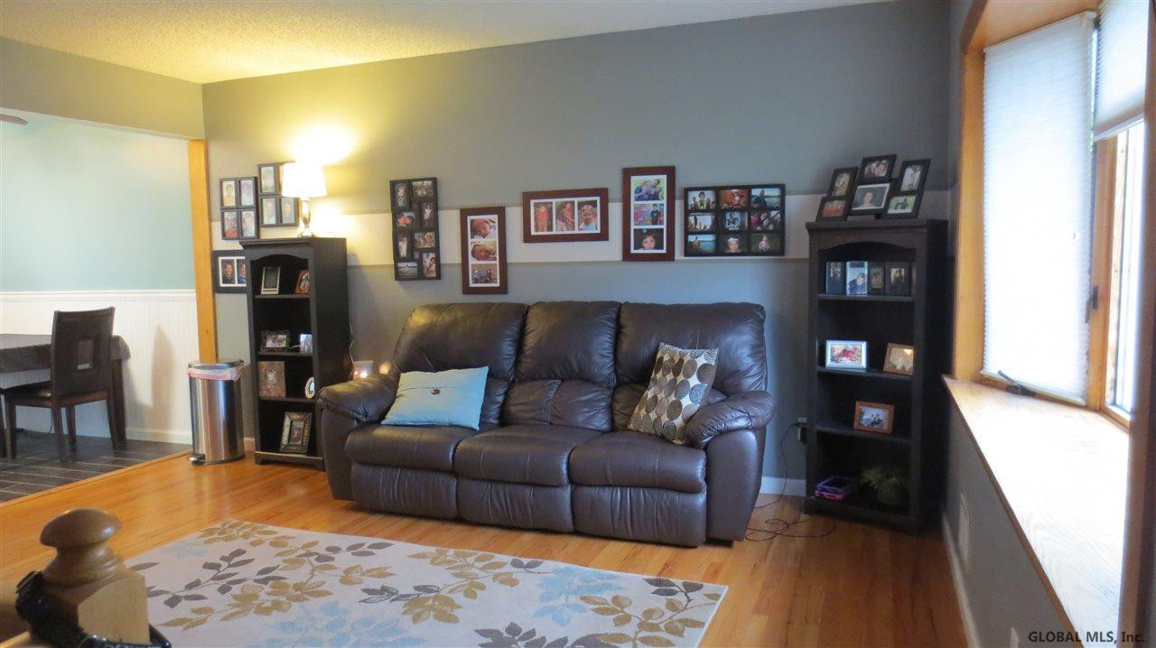 62 Hunting Road Colonie, NY 12205 - Photo 6 of 25 Photo 6