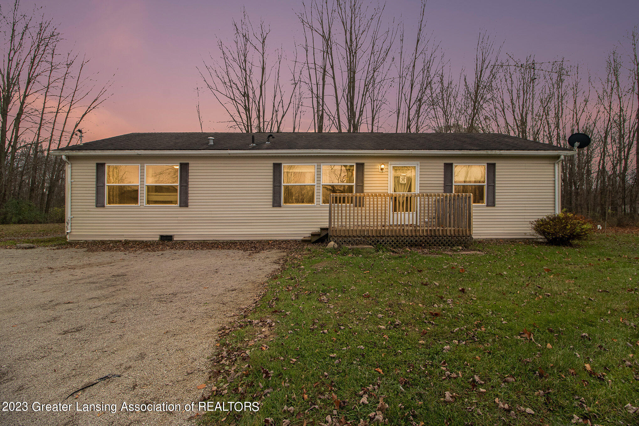 13249 Rockwell Road Stockbridge, MI 49285 - Photo 27 of 30 001_img_5258_twilight
