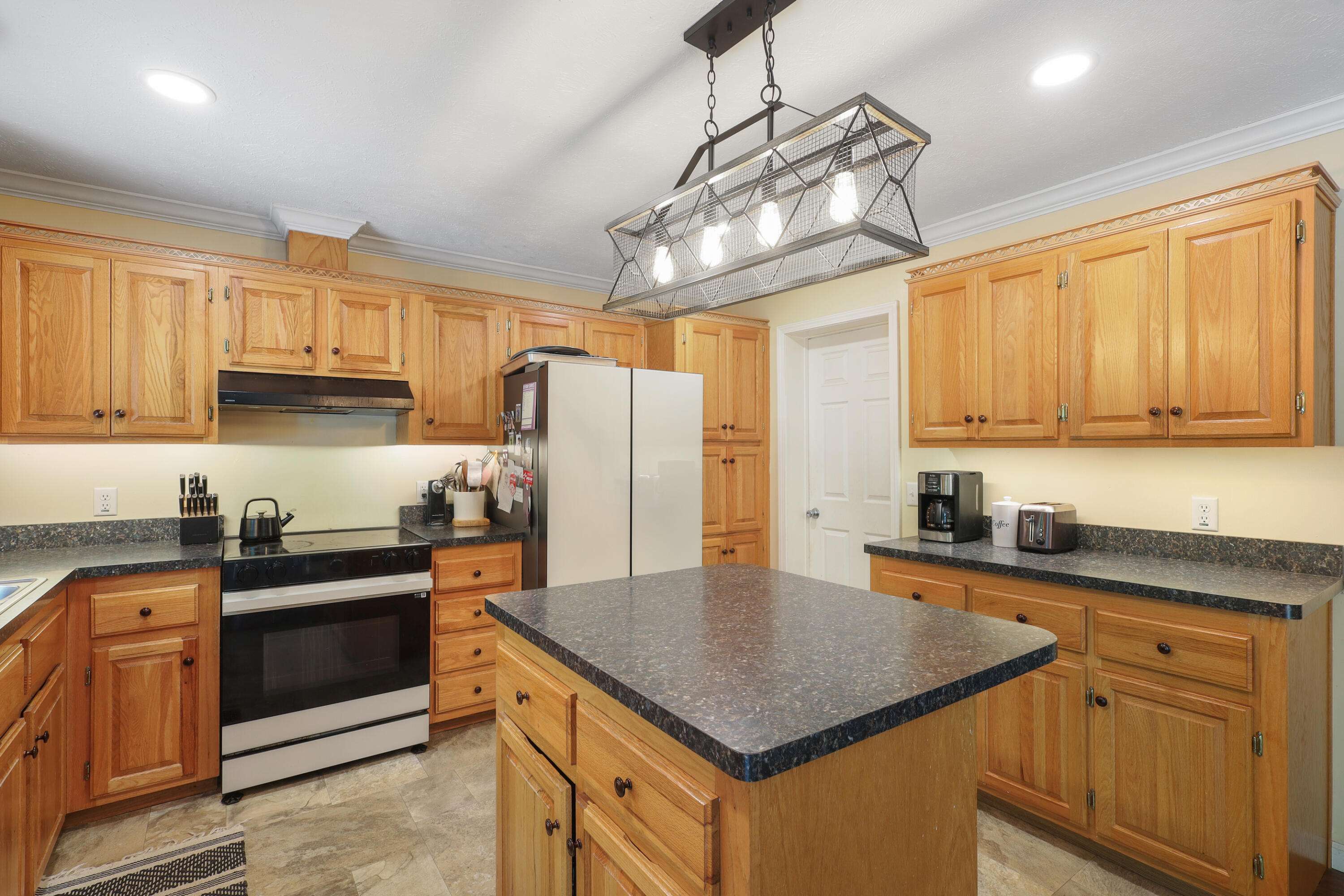 11803 Hoffman Road Three Rivers, MI 49093 - Photo 9 of 66 1000059559