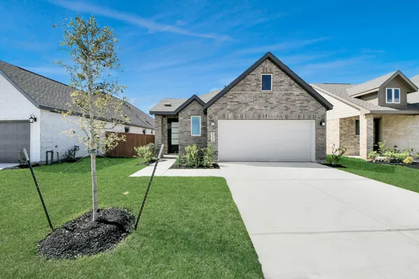 $2,200 | 1058 Blue Stone Drive, Beasley, TX 77417