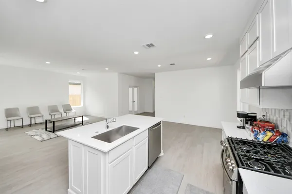 $2,200 | 1058 Blue Stone Drive, Beasley, TX 77417