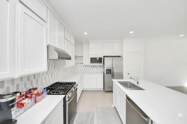 $2,200 | 1058 Blue Stone Drive, Beasley, TX 77417