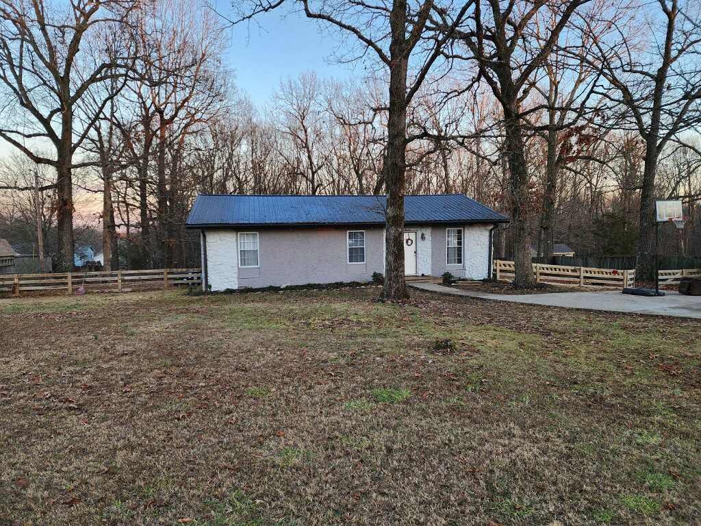 130 Robin Hood Road Dickson, TN 37055 - Photo 1 of 12 Gallery Image 1