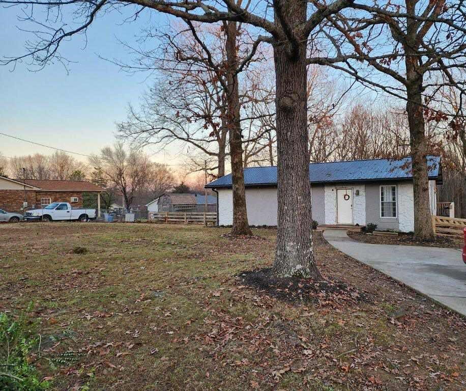 130 Robin Hood Road Dickson, TN 37055 - Photo 3 of 12 Gallery Image 3