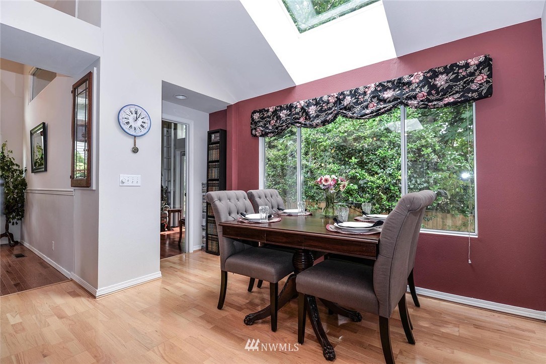 11721 Northeast 165th Place Bothell, WA 98011 - Photo 10 of 25 Gallery Image 10