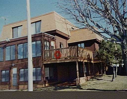 27 Brookwood Road Bristol, RI 02809 - Photo 1 of 1 Exterior Front.