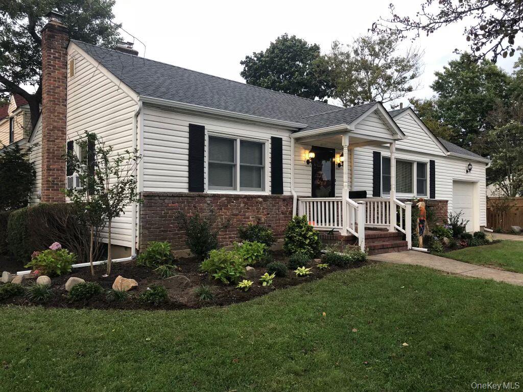 2642 Clovermere Road Oceanside, NY 11572 - Photo 1 of 27