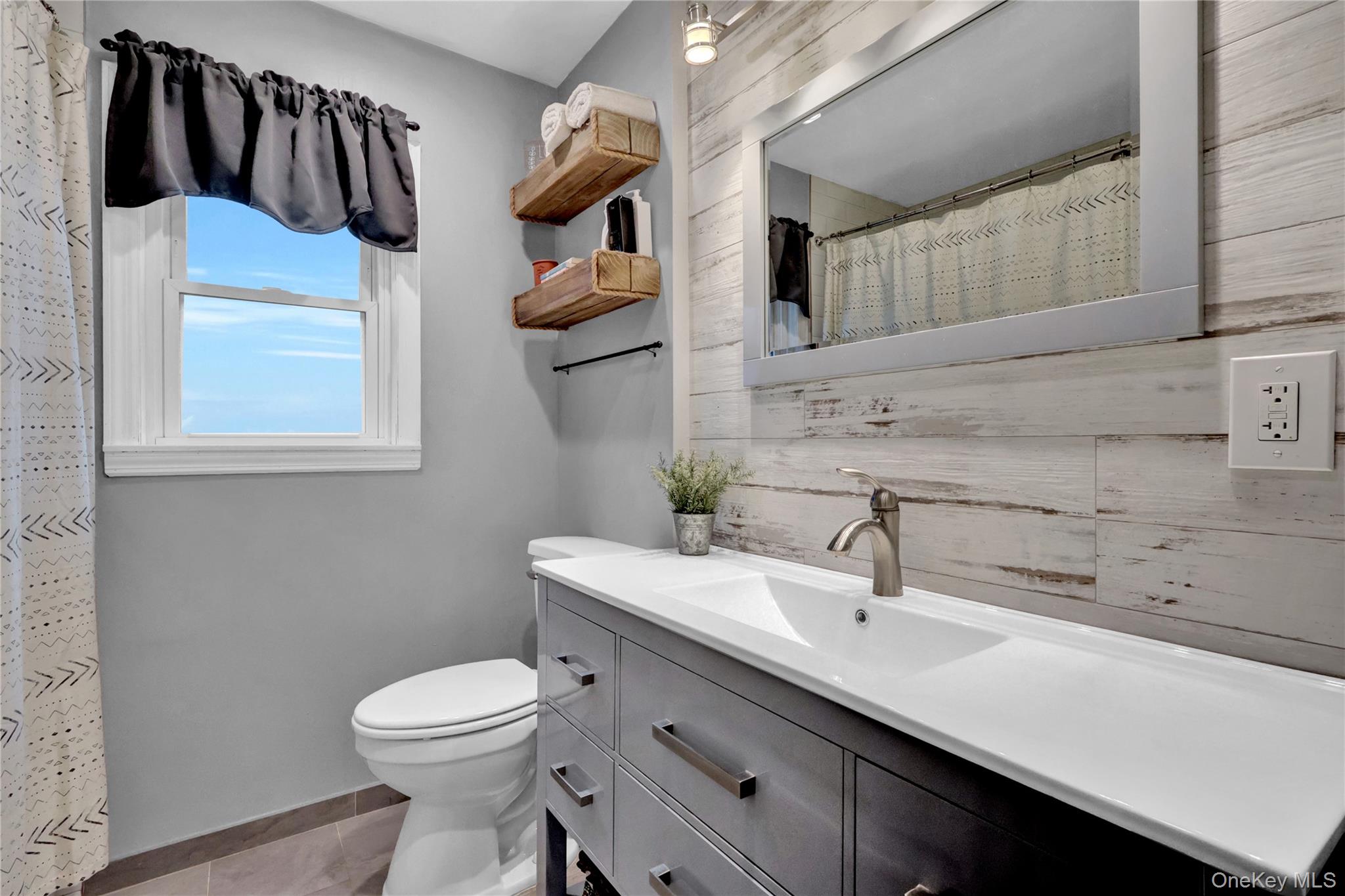 2642 Clovermere Road Oceanside, NY 11572 - Photo 14 of 27