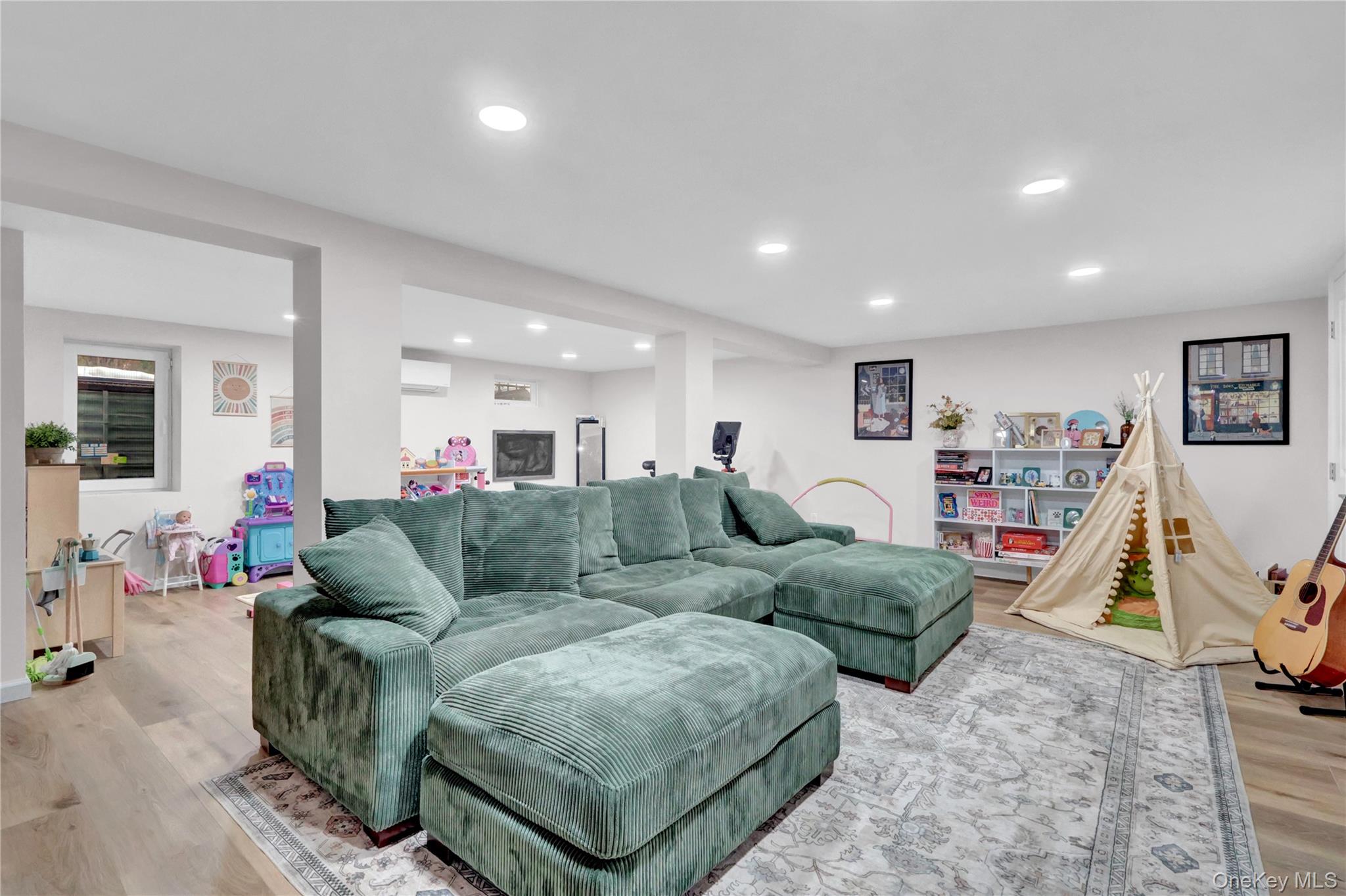 2642 Clovermere Road Oceanside, NY 11572 - Photo 17 of 27