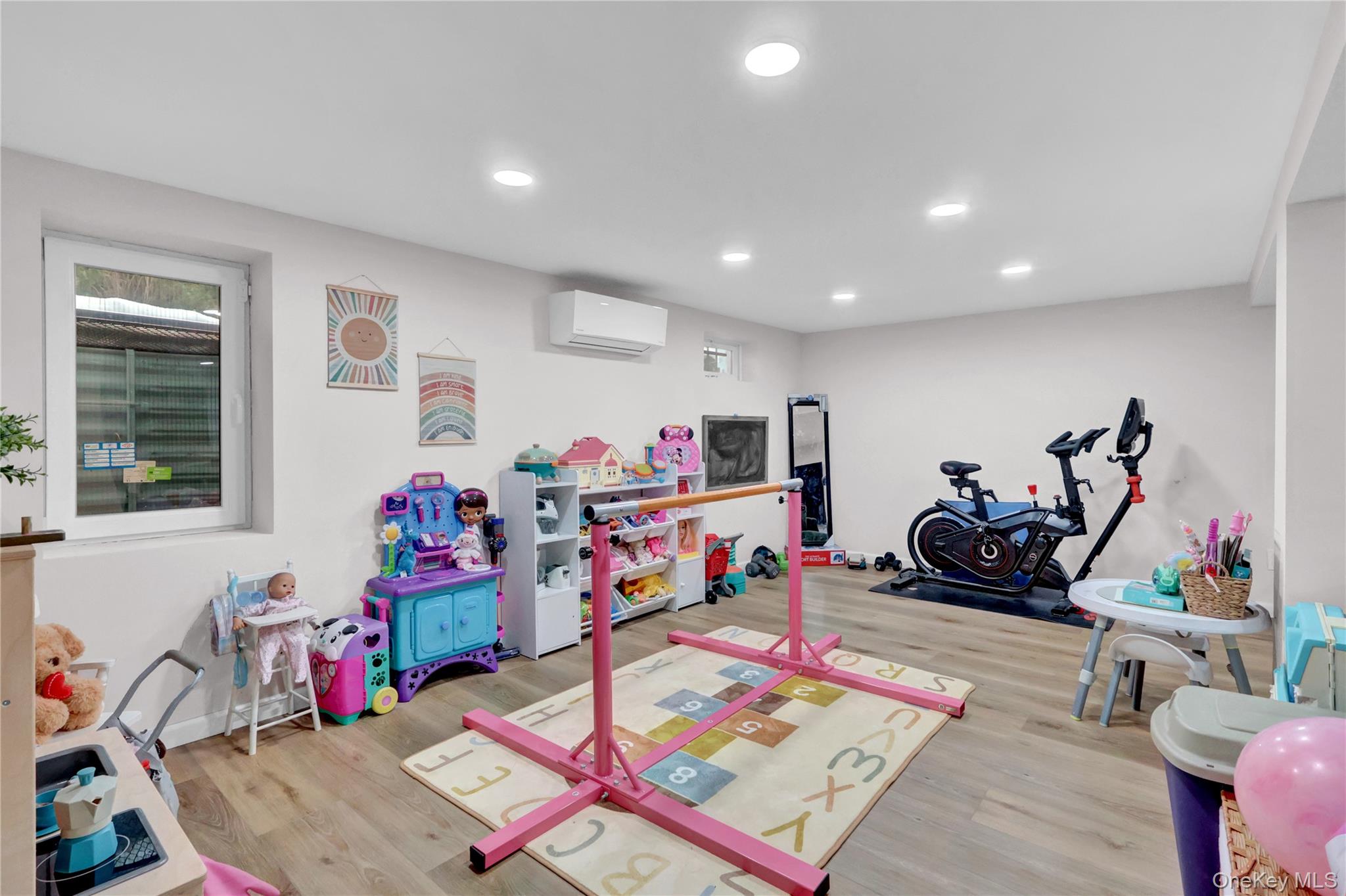 2642 Clovermere Road Oceanside, NY 11572 - Photo 18 of 27