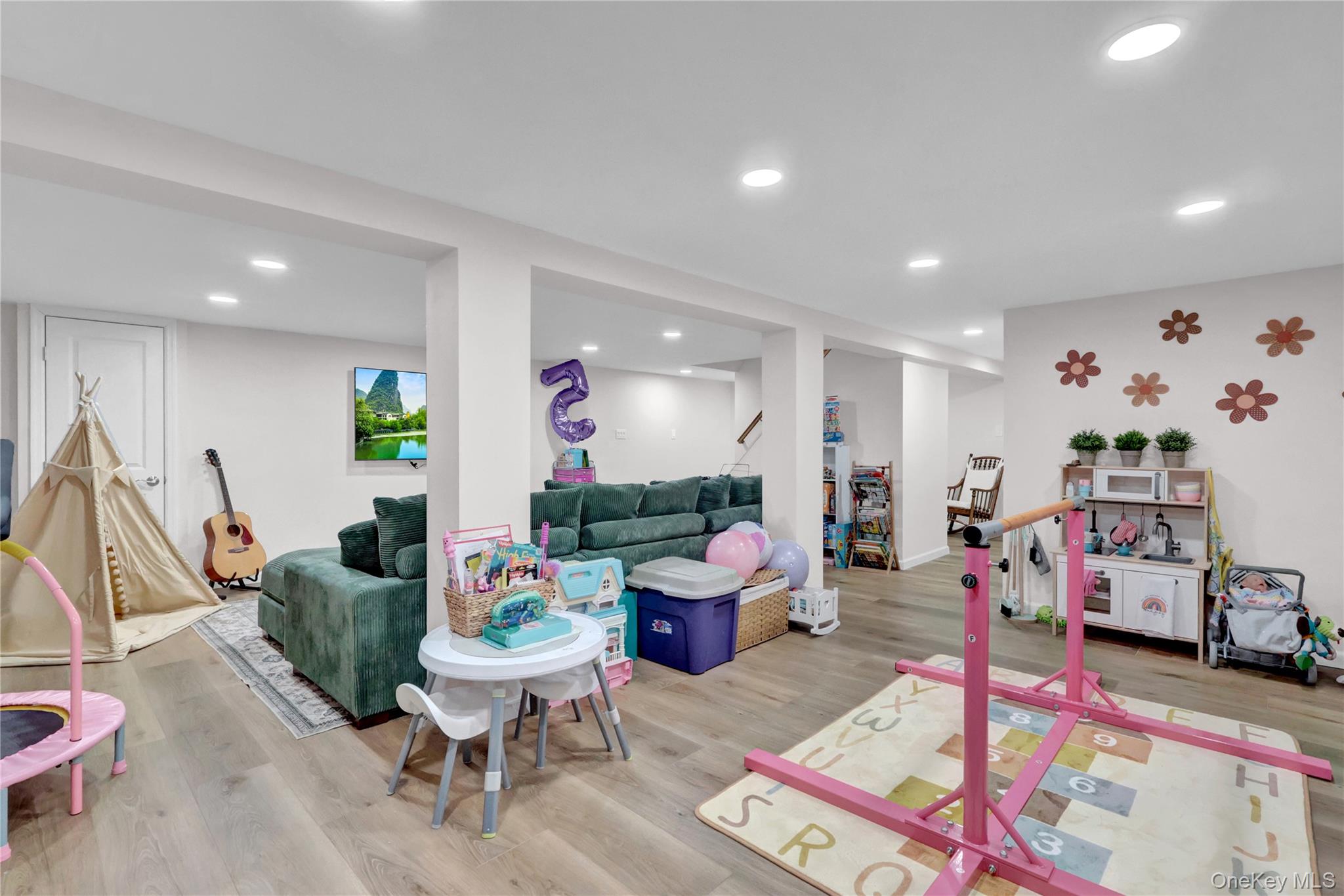 2642 Clovermere Road Oceanside, NY 11572 - Photo 19 of 27