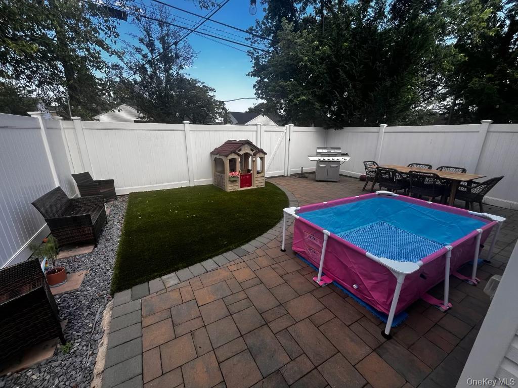 2642 Clovermere Road Oceanside, NY 11572 - Photo 20 of 27