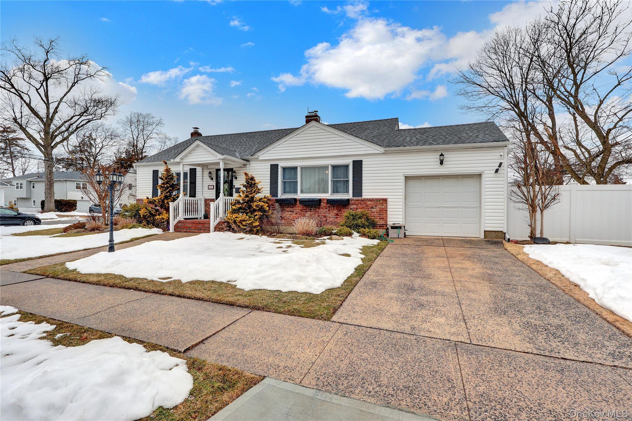 2642 Clovermere Road Oceanside, NY 11572 - Photo 23 of 27