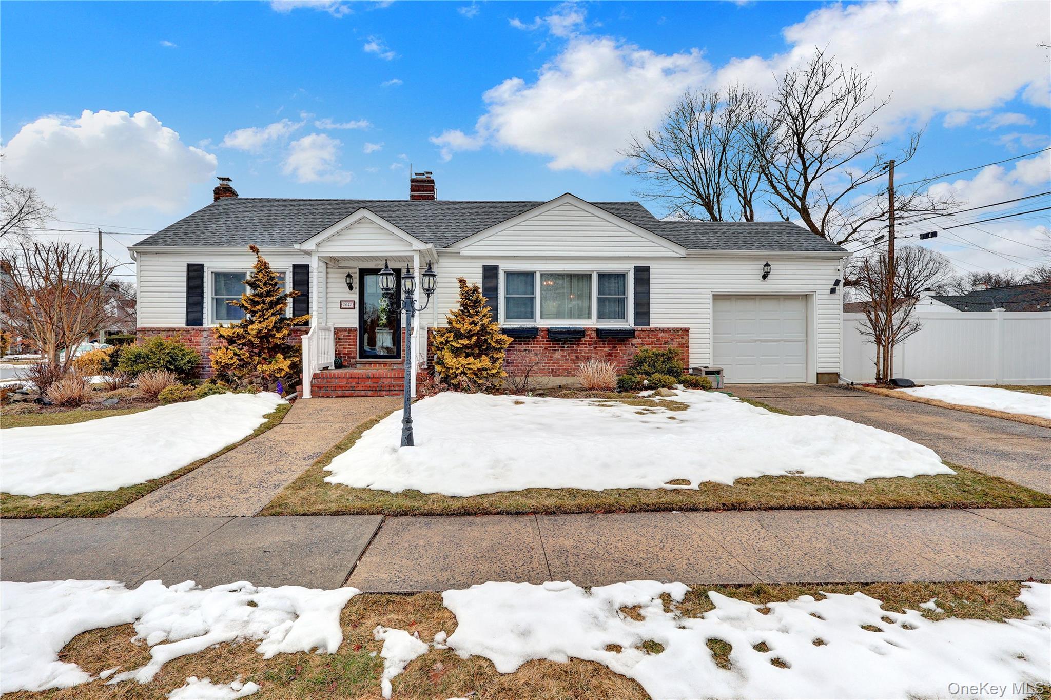 2642 Clovermere Road Oceanside, NY 11572 - Photo 24 of 27