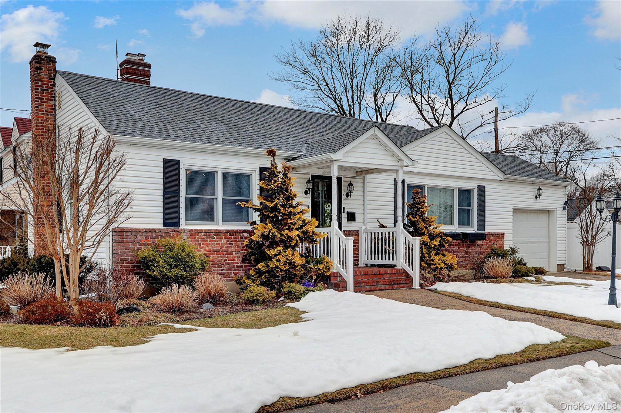 2642 Clovermere Road Oceanside, NY 11572 - Photo 25 of 27