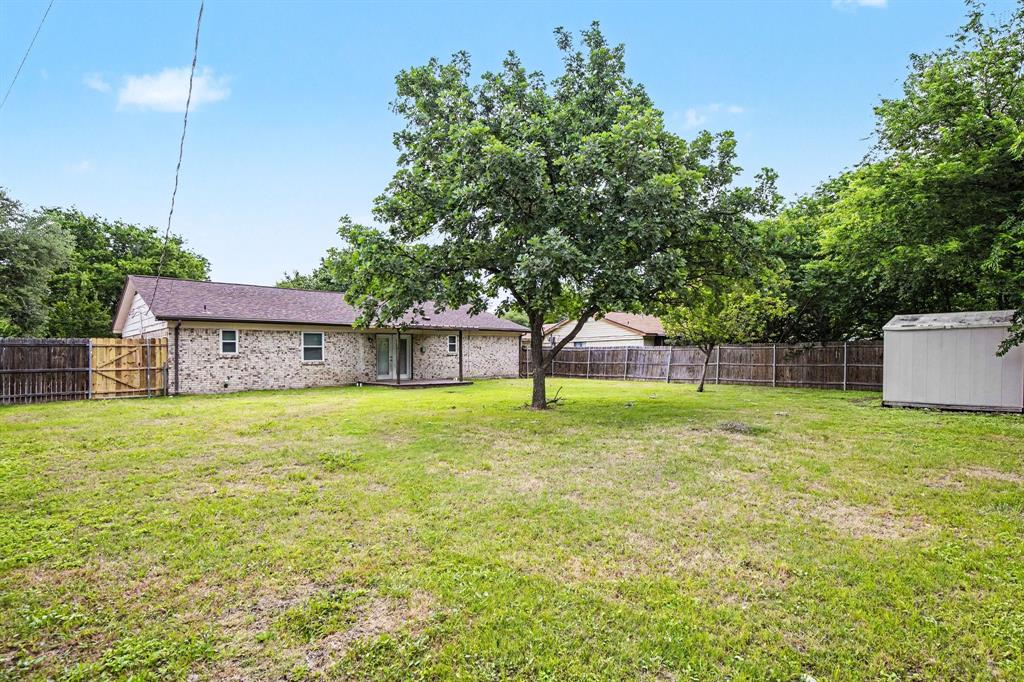 902 Kerry Street Benbrook, TX 76126 - Photo 15 of 16