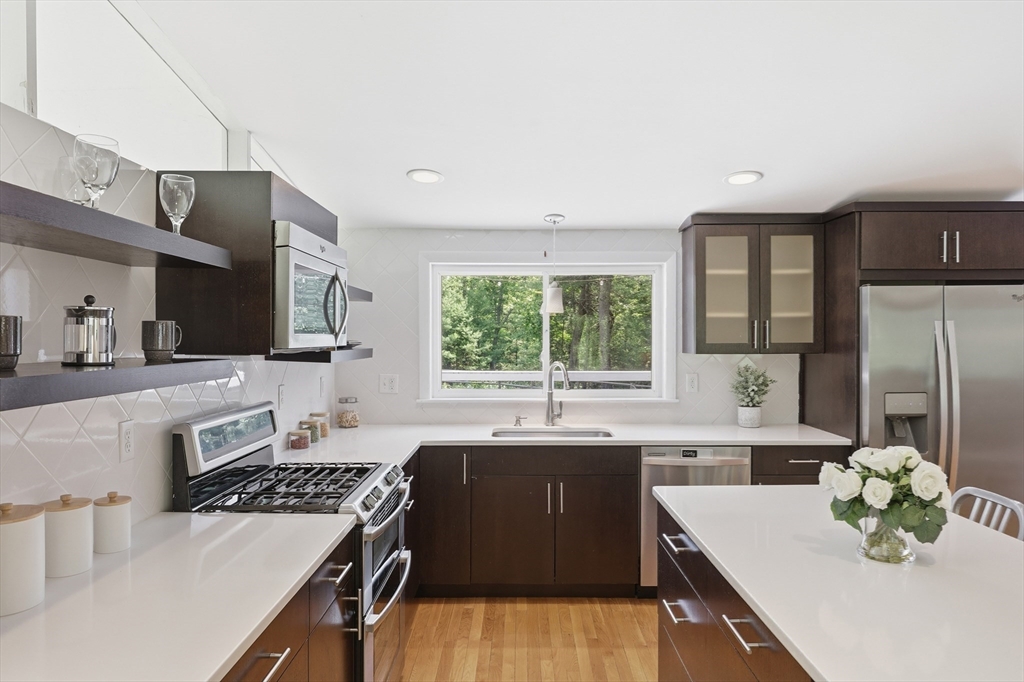 430 Heald Road Carlisle, MA 01741 - Photo 11 of 42