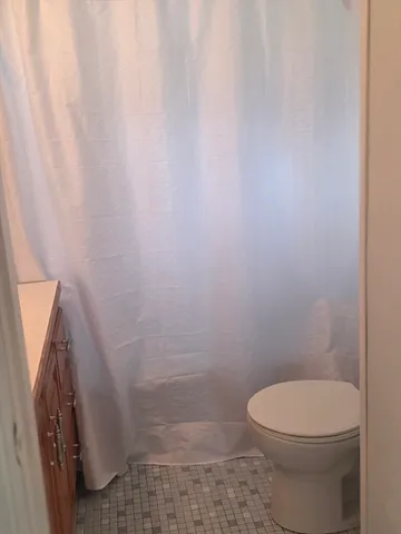 $2,250 | 63 Oak Street, Unit 1, Taunton, MA 02780