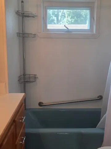 $2,250 | 63 Oak Street, Unit 1, Taunton, MA 02780