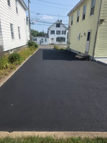 $2,250 | 63 Oak Street, Unit 1, Taunton, MA 02780