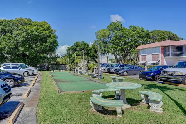 $1,800 | 3550 Northwest 8th Avenue, Unit 808, Pompano Beach, FL 33064