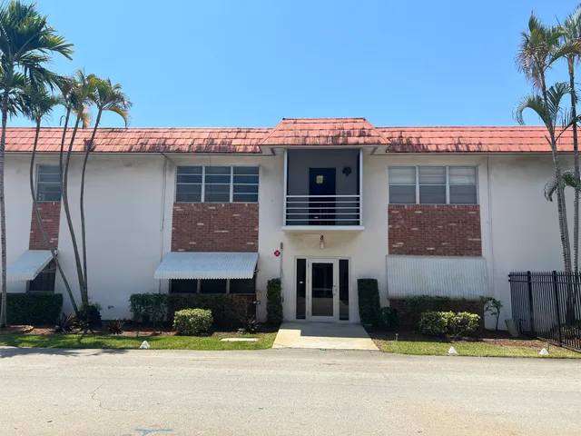 $1,800 | 3550 Northwest 8th Avenue, Unit 808, Pompano Beach, FL 33064
