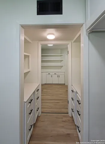 $3,400 | 2715 Marlborough Drive, San Antonio, TX 78230