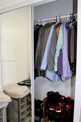 $440,000 | 1715 North 59th Avenue, Hollywood, FL 33021