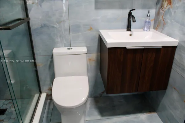 $440,000 | 1715 North 59th Avenue, Hollywood, FL 33021