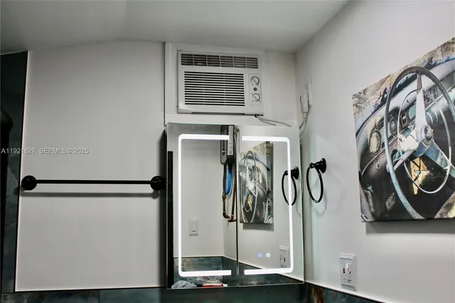 $440,000 | 1715 North 59th Avenue, Hollywood, FL 33021