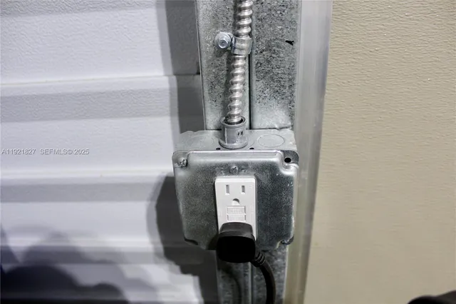 $440,000 | 1715 North 59th Avenue, Hollywood, FL 33021