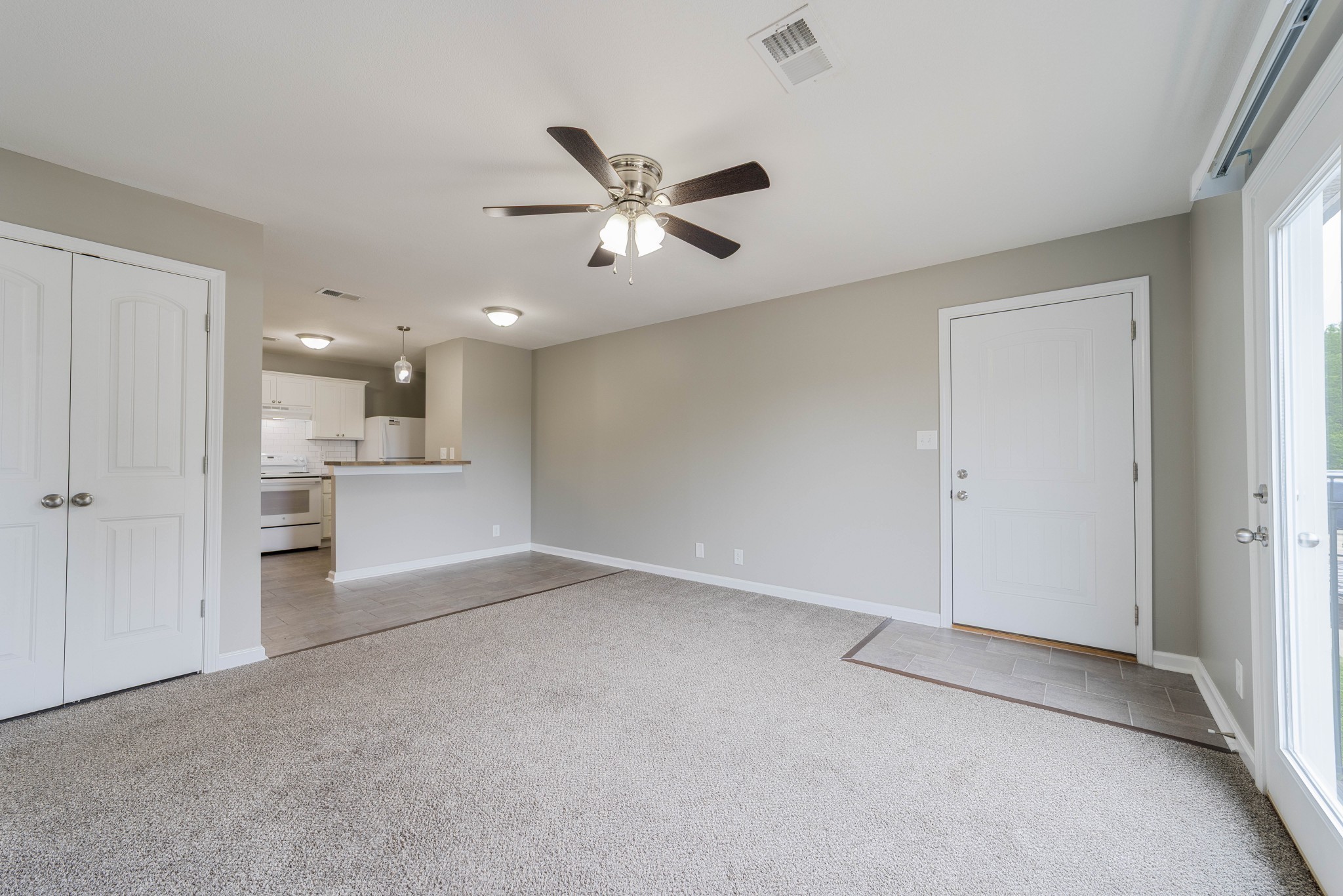 311 Hawkins Road, Unit O7 Clarksville, TN 37040 - Photo 5 of 17 a view of an empty room with a kitchen