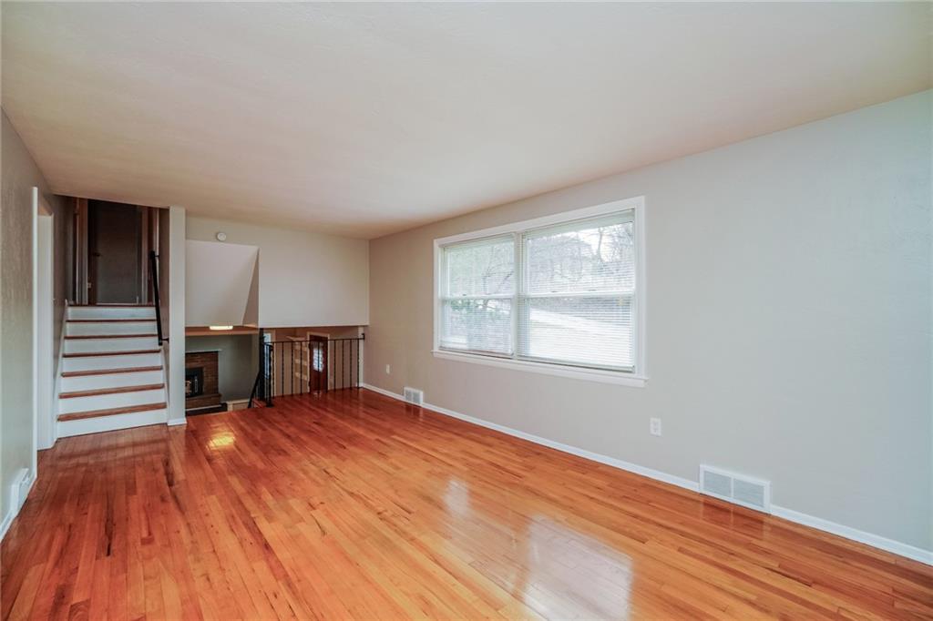 614 Fort Couch Road Pittsburgh, PA 15241 - Photo 2 of 15