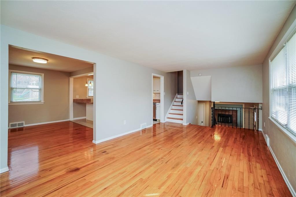 614 Fort Couch Road Pittsburgh, PA 15241 - Photo 3 of 15