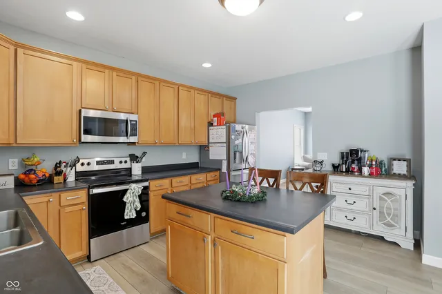 $479,999 | 7315 Stones River Drive, Indianapolis, IN 46259