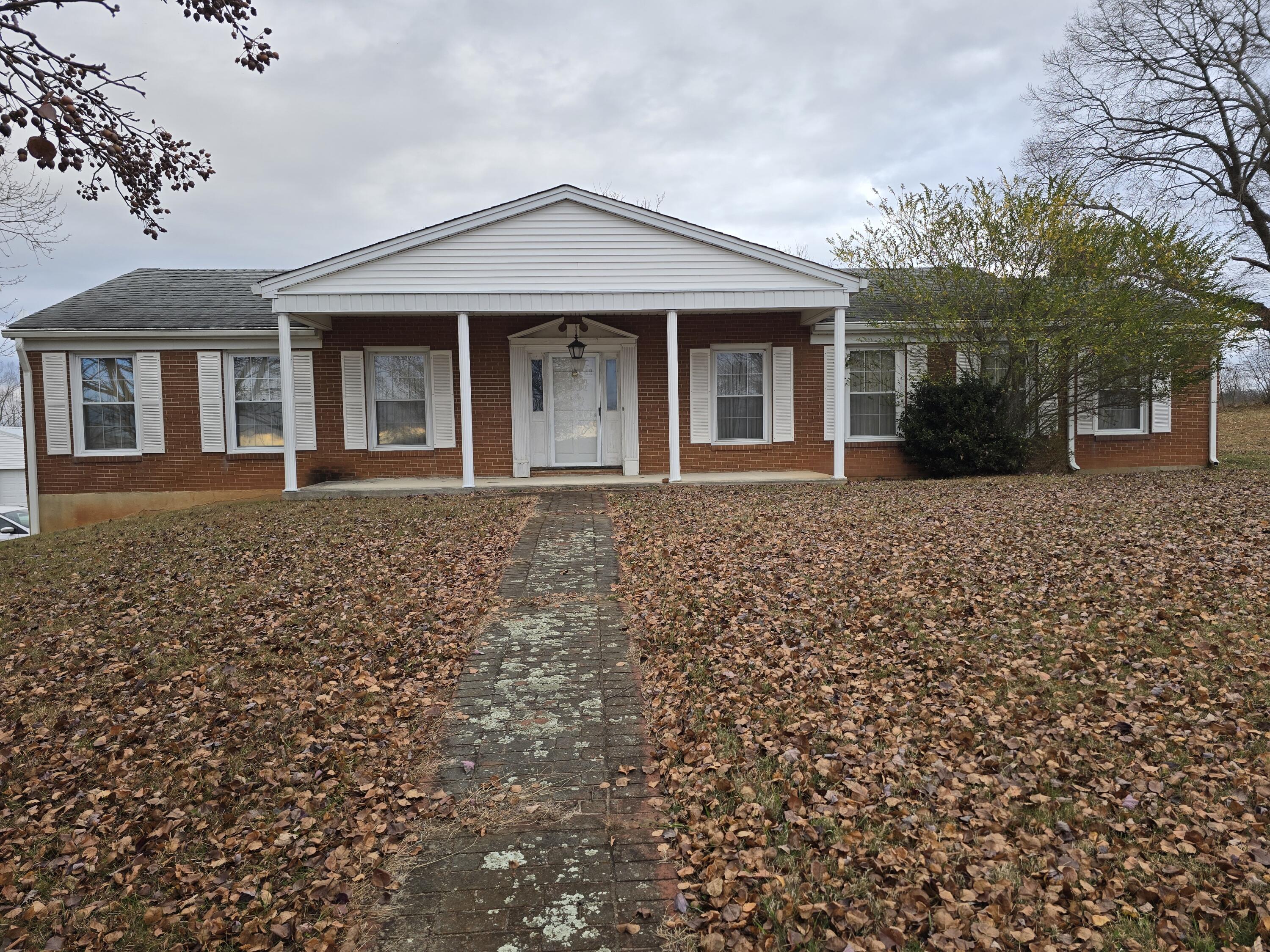 15917 A Moneta Road Moneta, VA 24121 - Photo 5 of 13 15927 Moneta rd