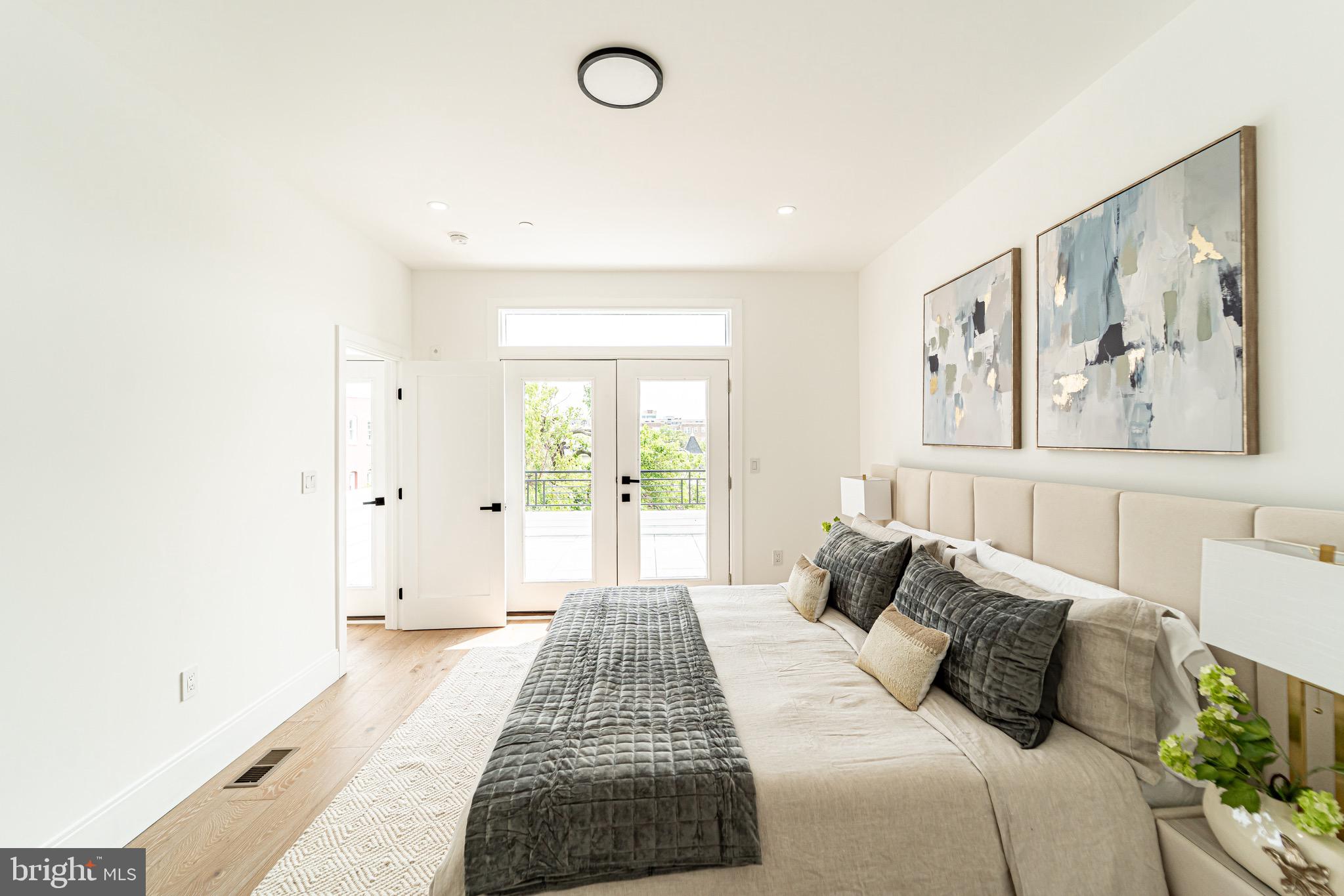 2517 Ontario Road Northwest, Unit PH8 Washington, DC 20009 - Photo 23 of 41