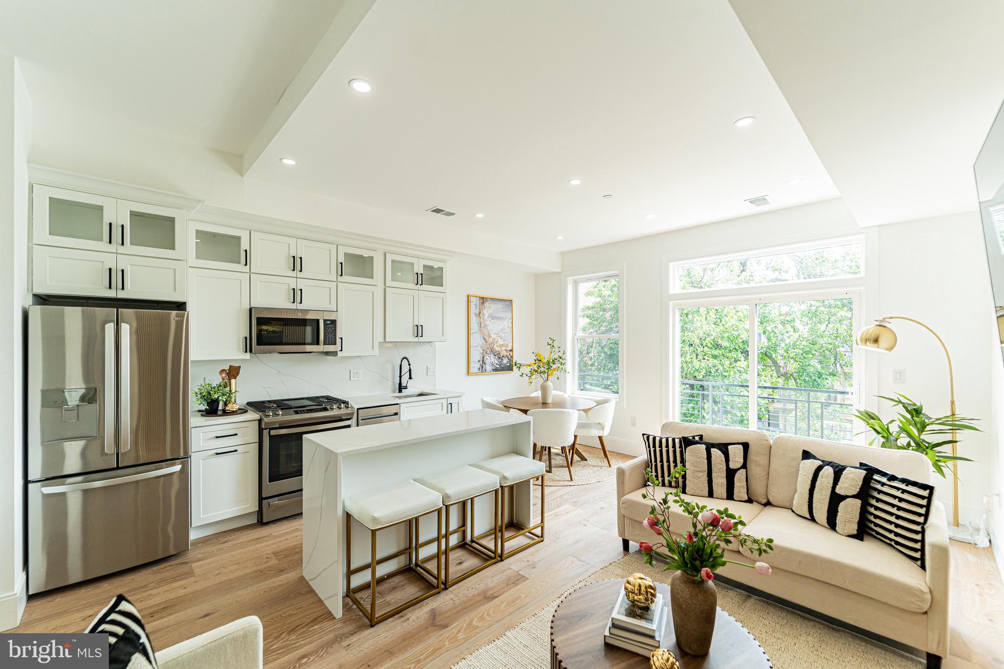 2517 Ontario Road Northwest, Unit PH8 Washington, DC 20009 - Photo 7 of 41