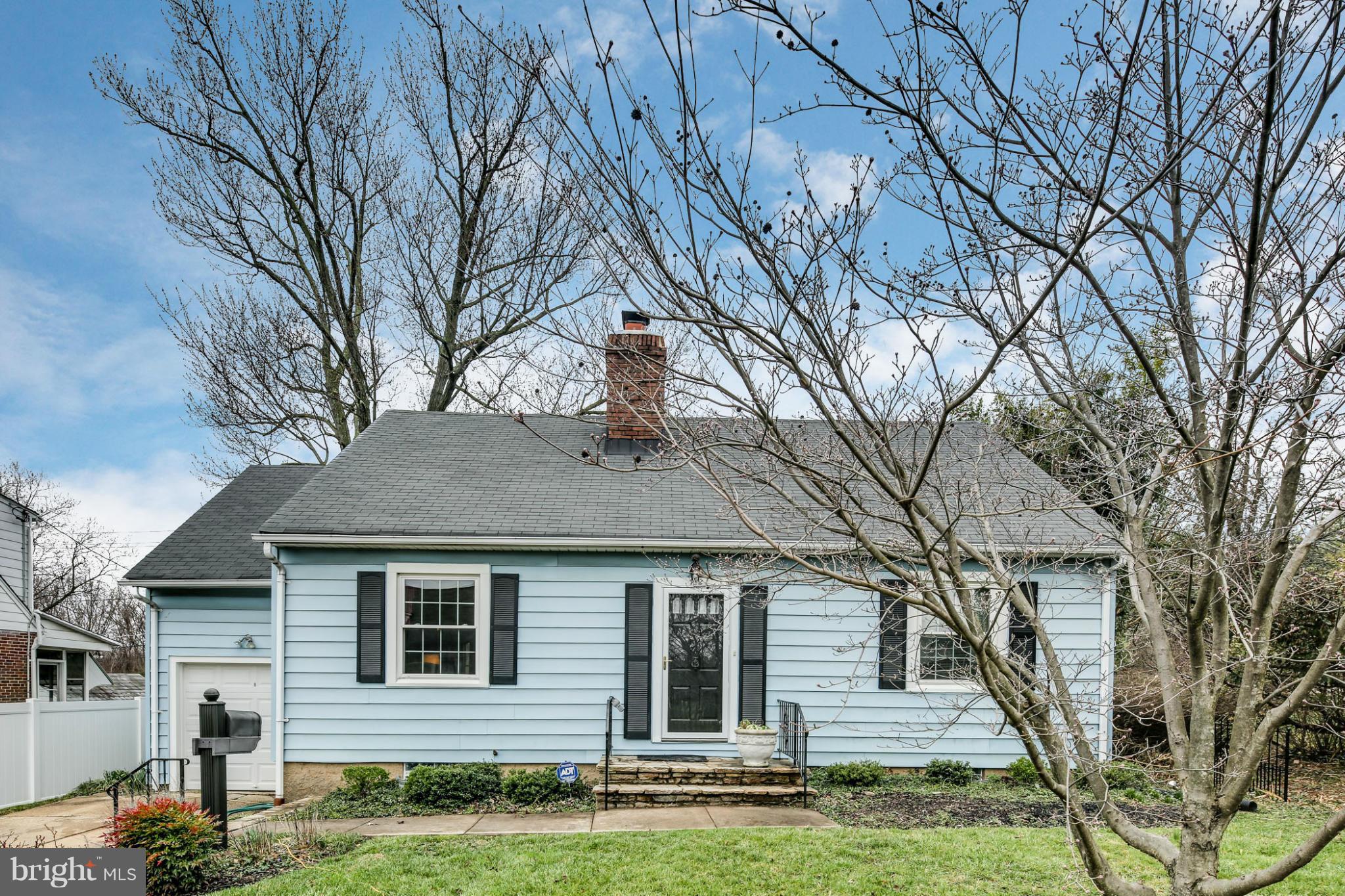 732 Warwick Road Baltimore, MD 21229 - Photo 2 of 30 a front view of a house with garden