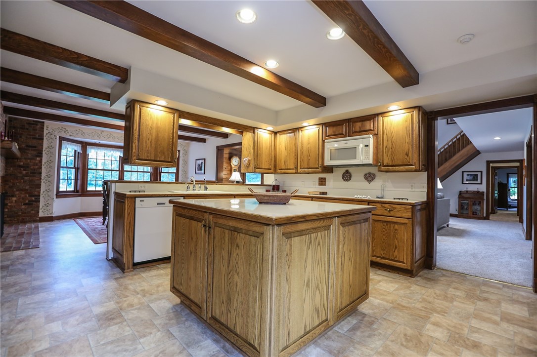 204 Semmel Road Mendon, NY 14472 - Photo 5 of 50