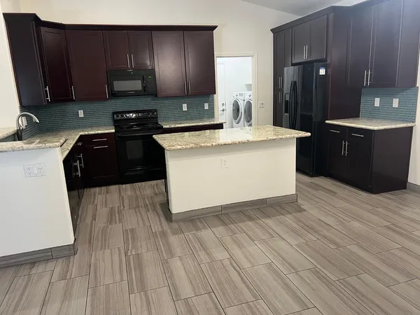 $2,400 | 1136 East San Tan Drive, Gilbert, AZ 85296