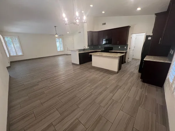 $2,400 | 1136 East San Tan Drive, Gilbert, AZ 85296