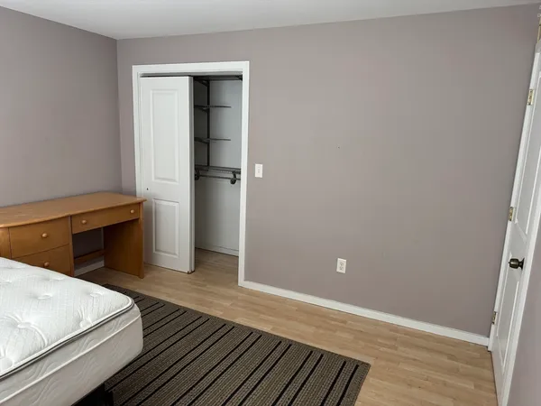 $850 | 9999 Brockton Avenue, Abington, MA 02351