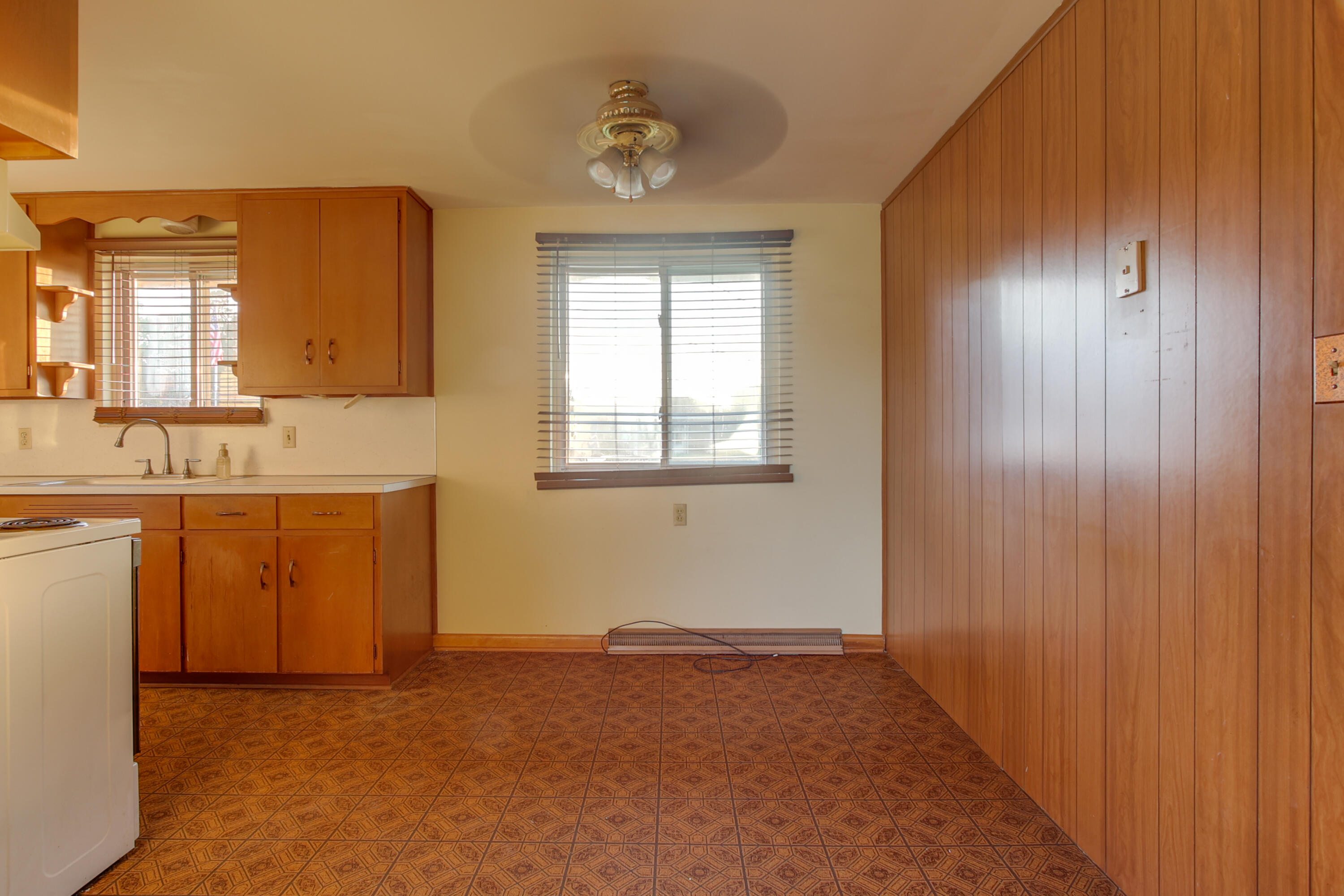 4511 West Ridgewood Road Springfield, OH 45503 - Photo 14 of 61