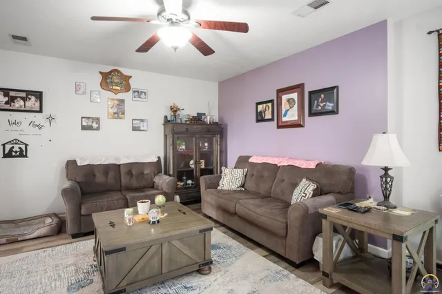 $305,000 | 1545 E Street, Osage City, KS 66523