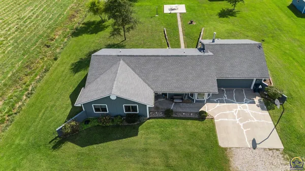 $310,000 | 1545 E Street, Osage City, KS 66523