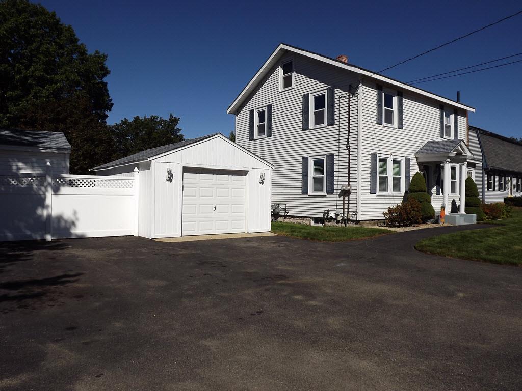 33 Robinson Road Nashua, NH 03060 - Photo 1 of 35 Gallery Image 1