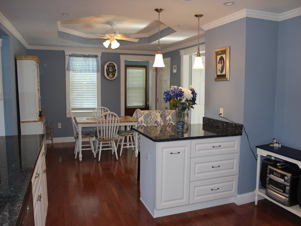 33 Robinson Road Nashua, NH 03060 - Photo 3 of 35 Gallery Image 3