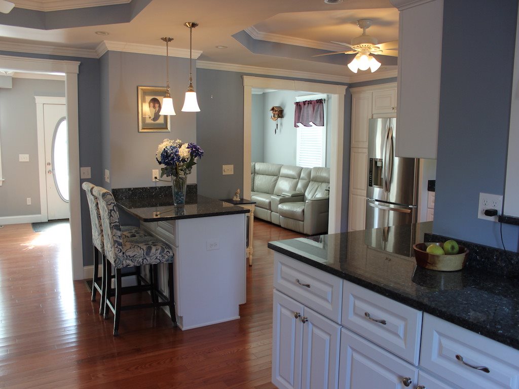 33 Robinson Road Nashua, NH 03060 - Photo 7 of 35 Gallery Image 7